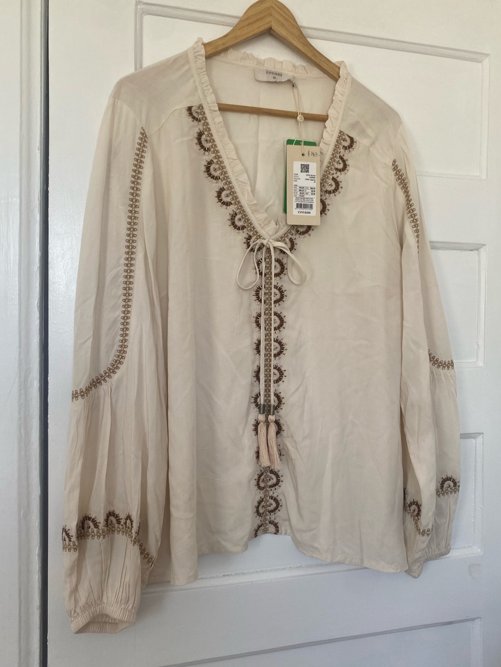 Cream Dia blouse boho embroidered new with tags!